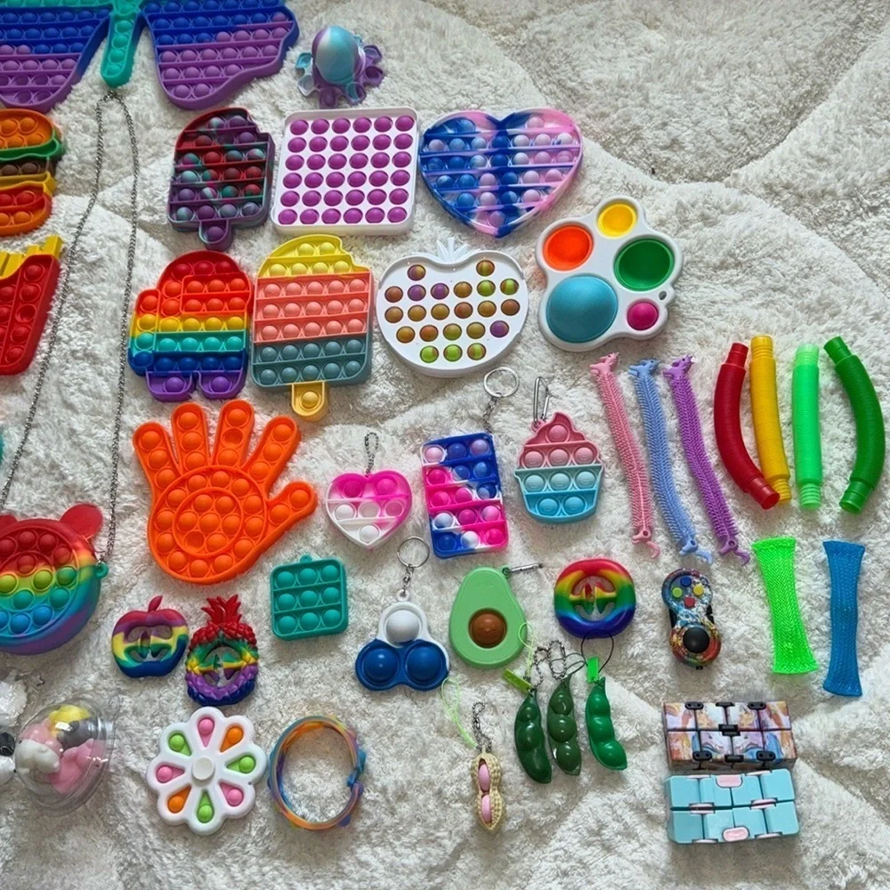 “POP IT” FIDGET VARIETY LOT!